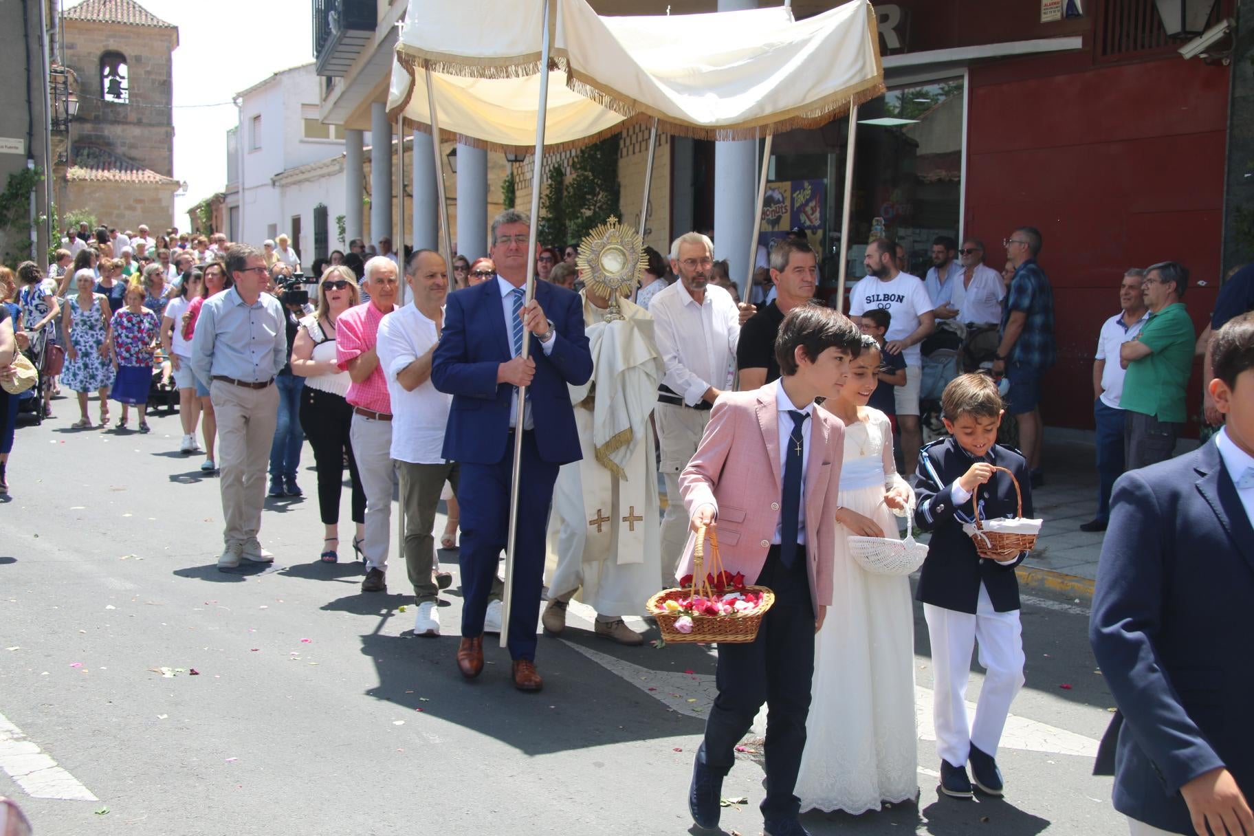 Cabrerizos vivió la presentación anual de los niños