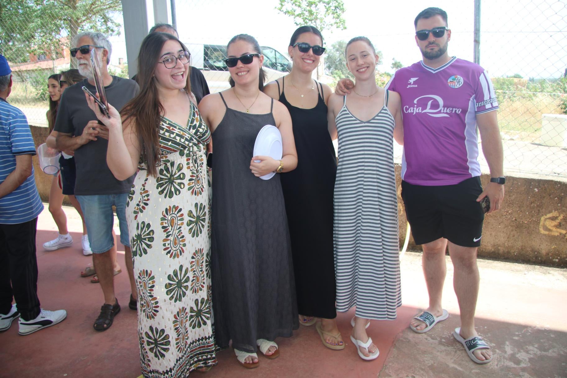 Monterrubio de la Sierra, unido en torno a la paella festiva
