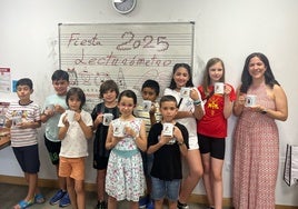 Algunos de los participantes en el proyecto del 'lecturómetro' de Castellanos de Moriscos.