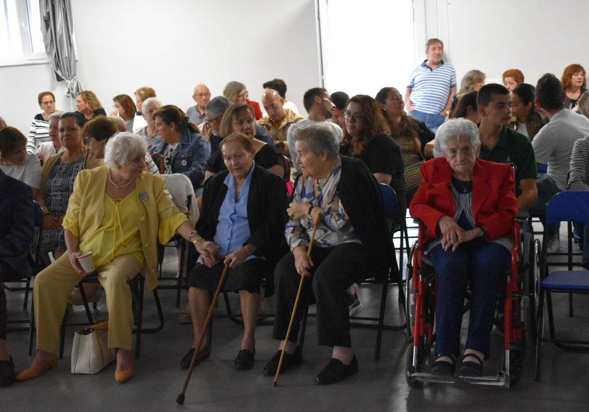 Aldealengua honra a sus mayores de 90 años en la jornada central festiva