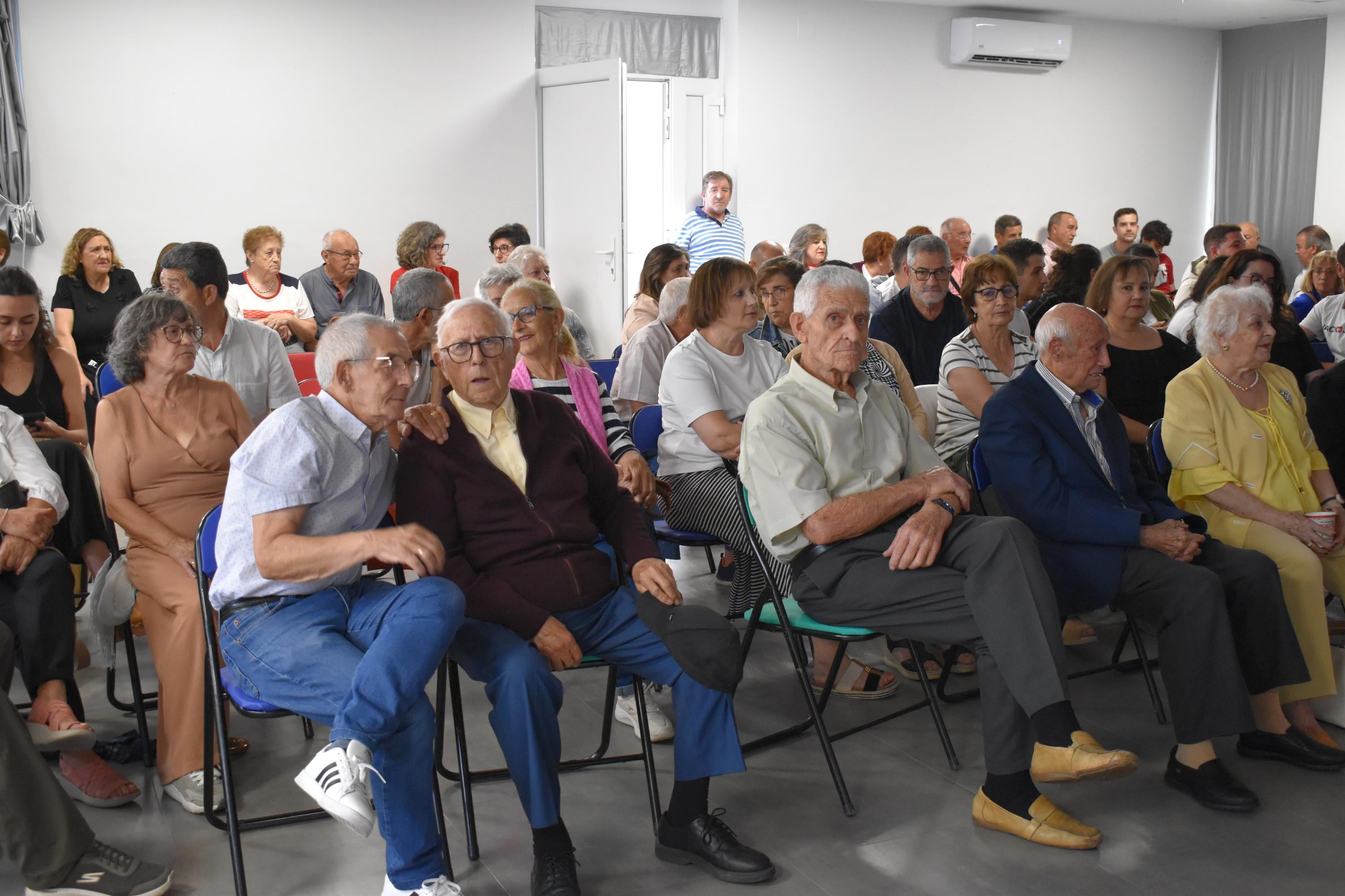 Aldealengua honra a sus mayores de 90 años en la jornada central festiva