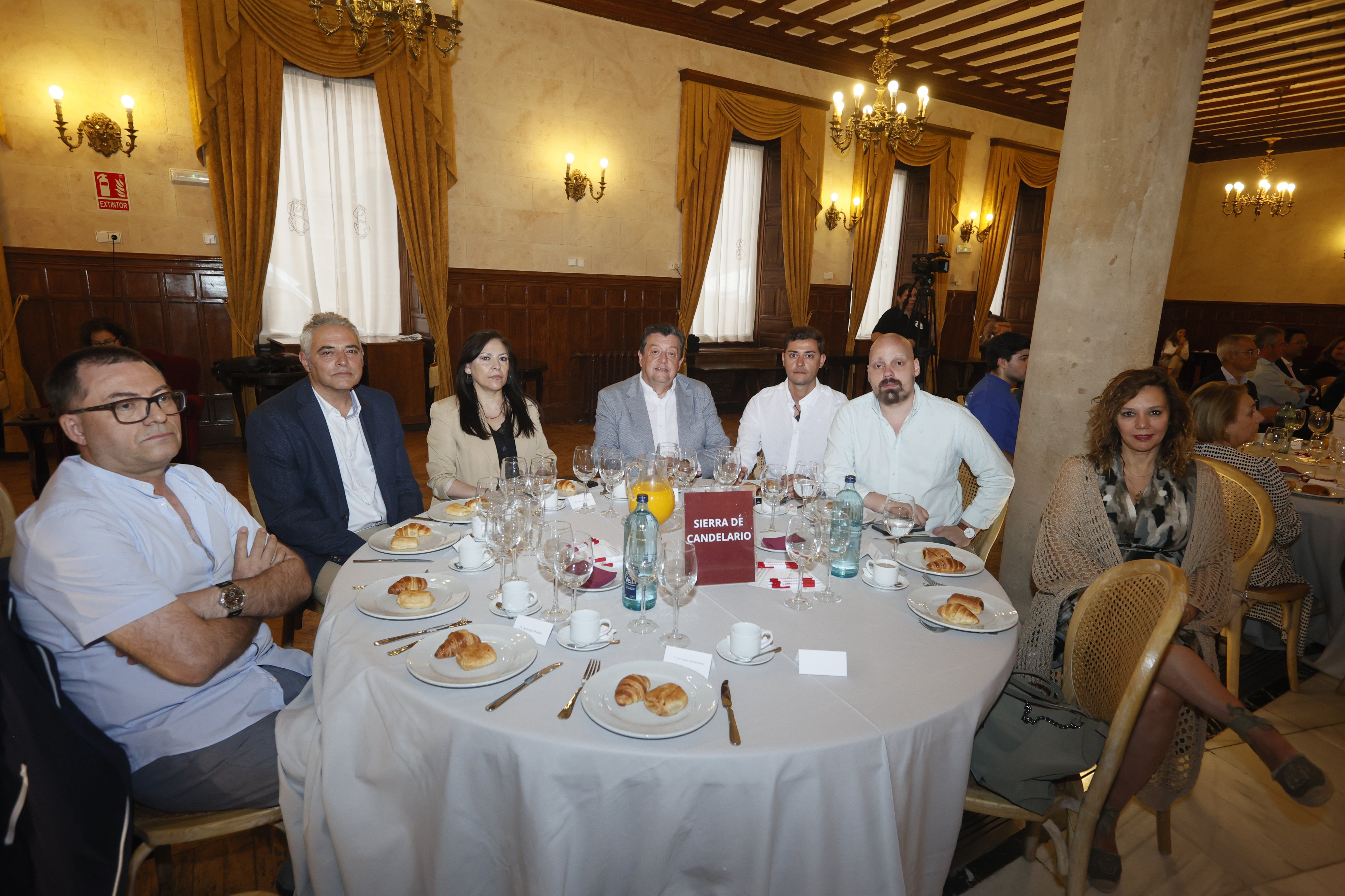 Manuel Andrés Tejedor (Embutidos Fermín), Alberto Rodríguez (Instituto Pontis), Mar González (LA GACETA), Jesús Cruz (Quesería La Antigua), Christian Marcos (Ymca), Javier Rodríguez (Grupo Solisyon) y Encarnación De Cabo (Francisco De Cabo S. L.).