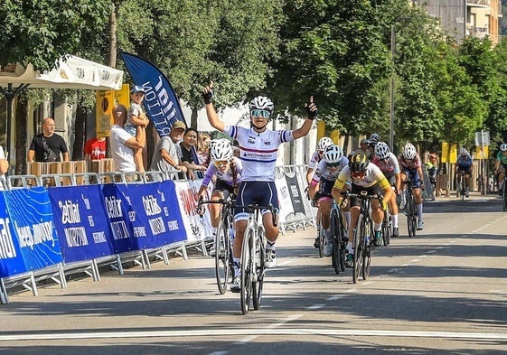 El equipo Mirat continúa sin bajarse del podio