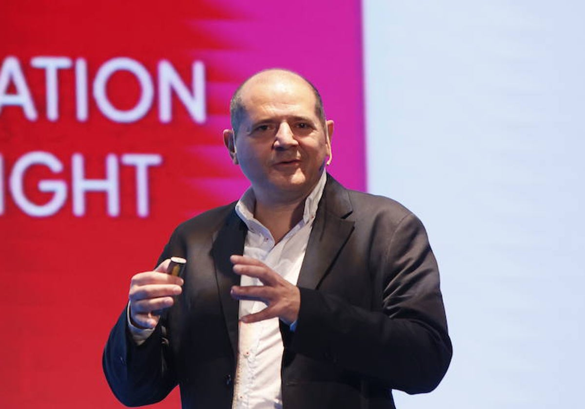 Juan Manuel Barrionuevo, ayer durante su intervención en Salamanca Tech Summit.