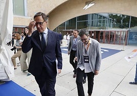 Carlos García Carbayo, alcalde de Salamanca, y Jorge Barrero, director general de la Fundación Cotec.