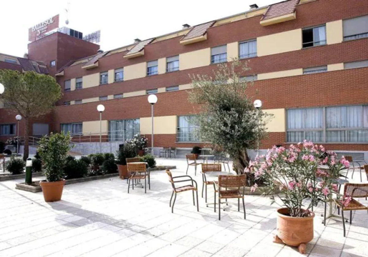 Una de las estancias favoritas de los usuarios del Centro Residencial Ballesol Salamanca, la terraza.