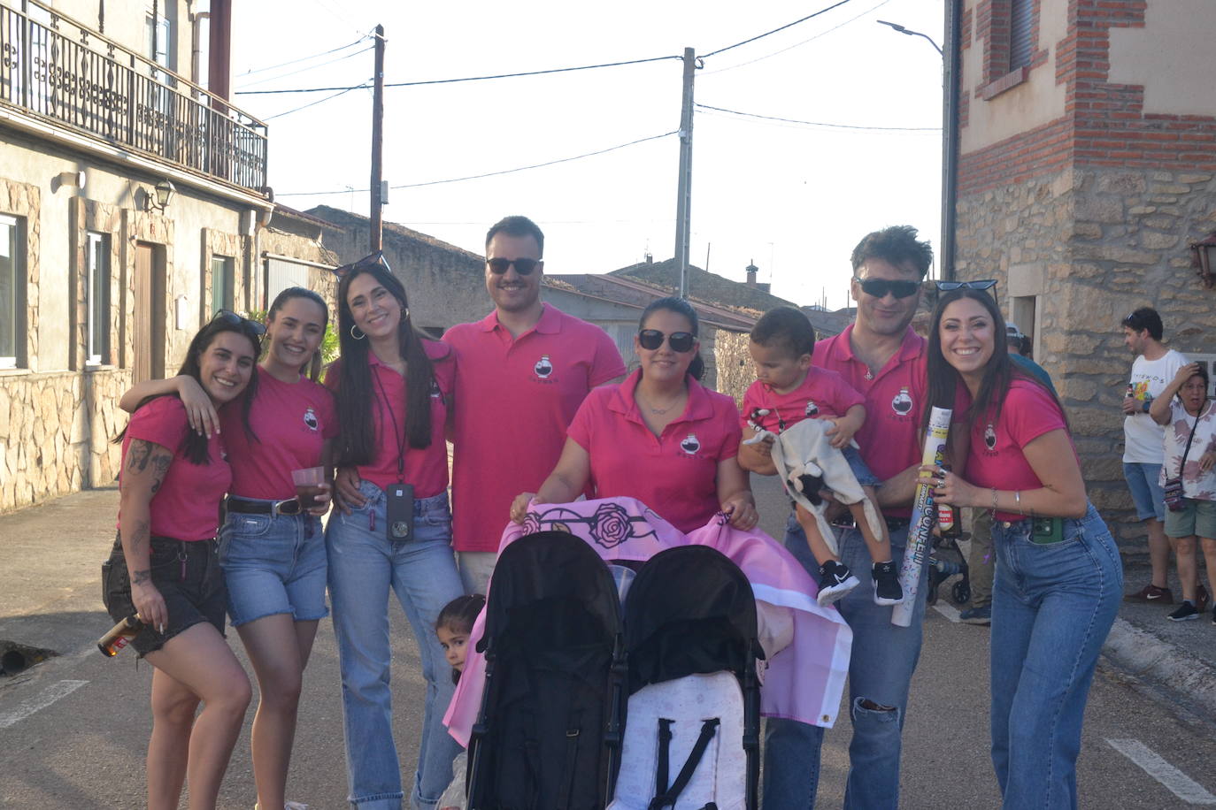 La creatividad se desborda en Villar de Peralonso