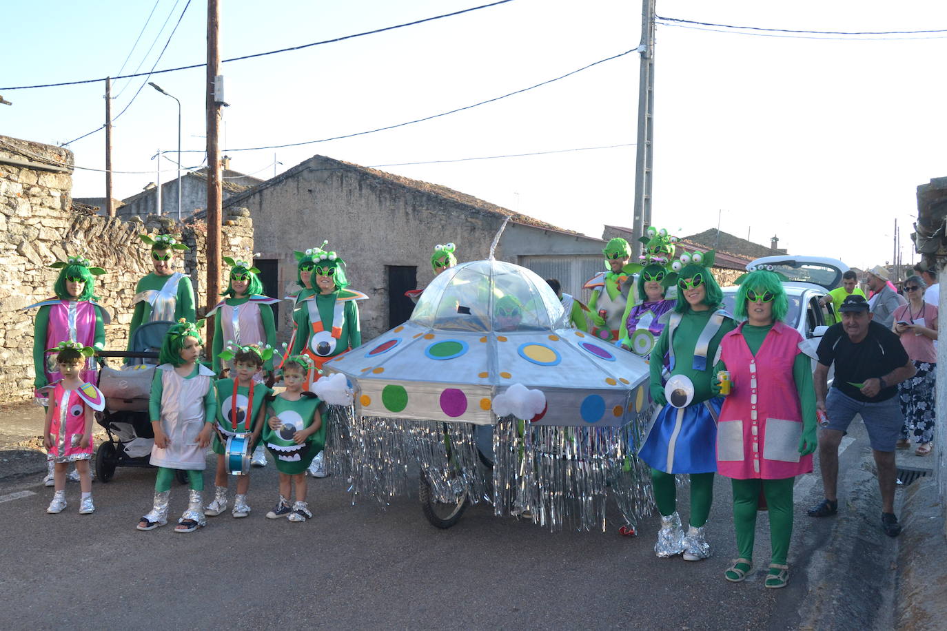 La creatividad se desborda en Villar de Peralonso