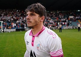 Antonio Amaro, con un rostro serio, al término de un encuentro en el estadio Helmántico.