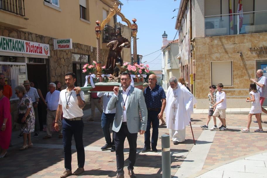 Castellanos de Villiquera disfruta de sus citas festivas más esperadas