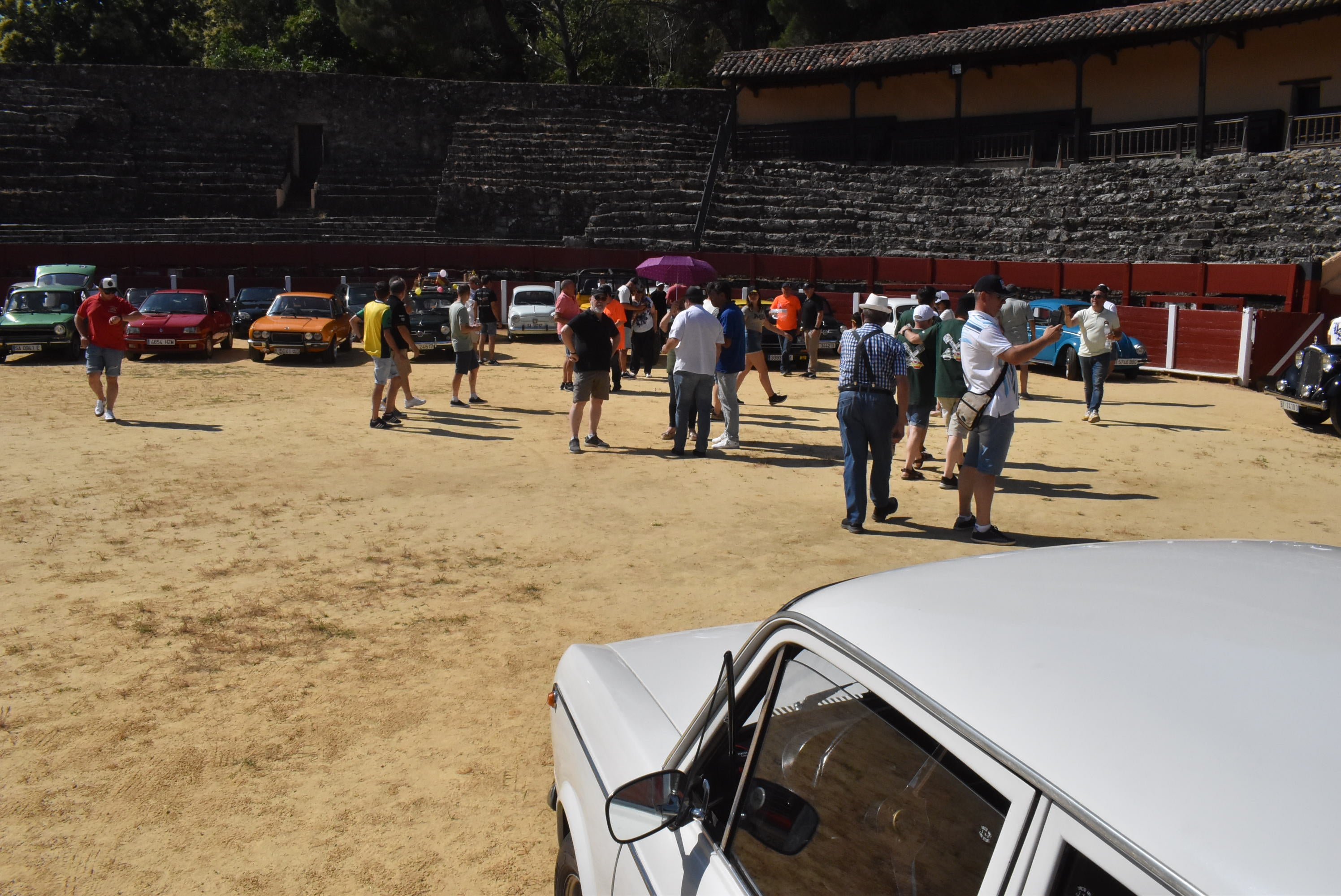 Éxito en la primera concentración de coches clásicos y vespas celebrada en Béjar
