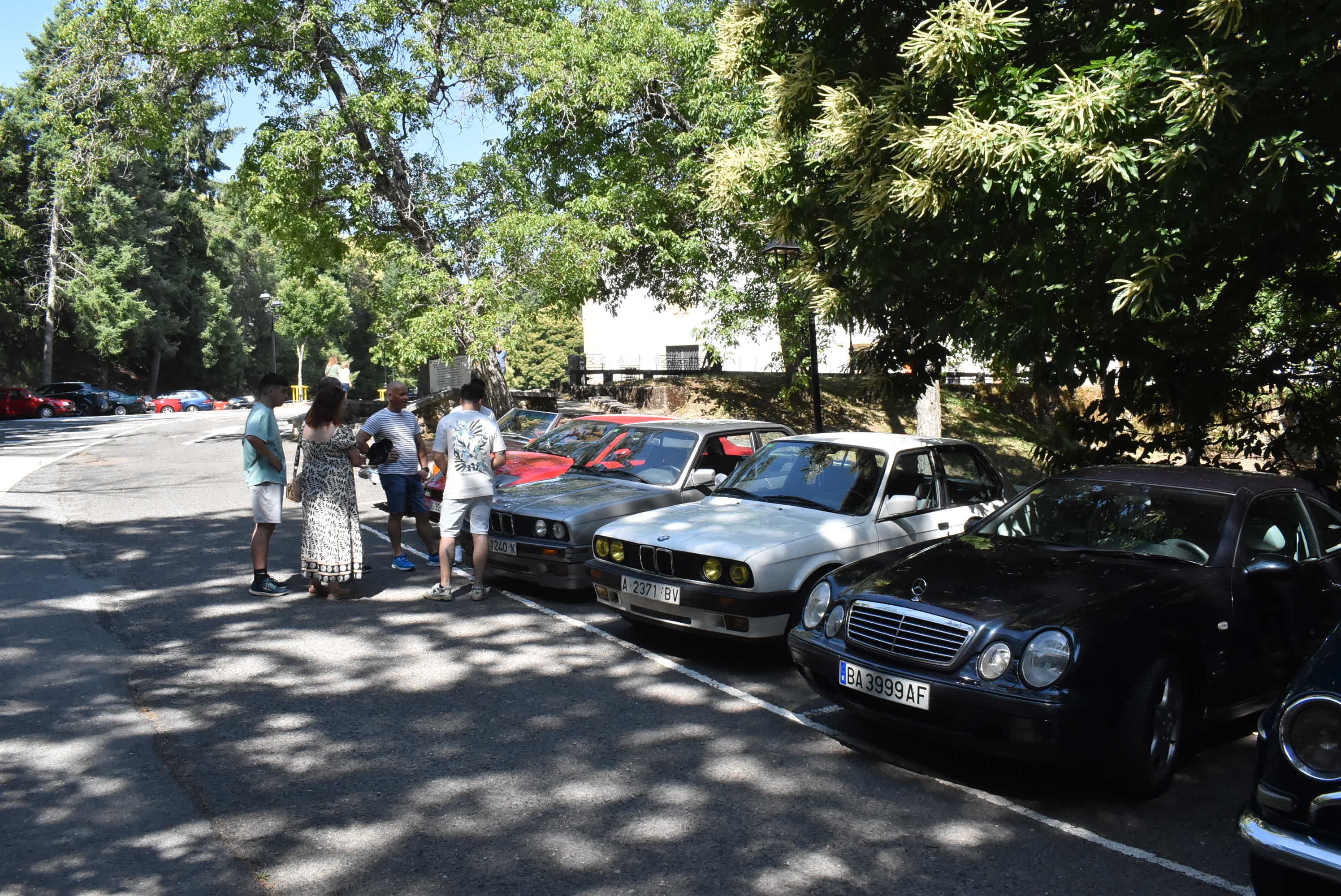 Éxito en la primera concentración de coches clásicos y vespas celebrada en Béjar