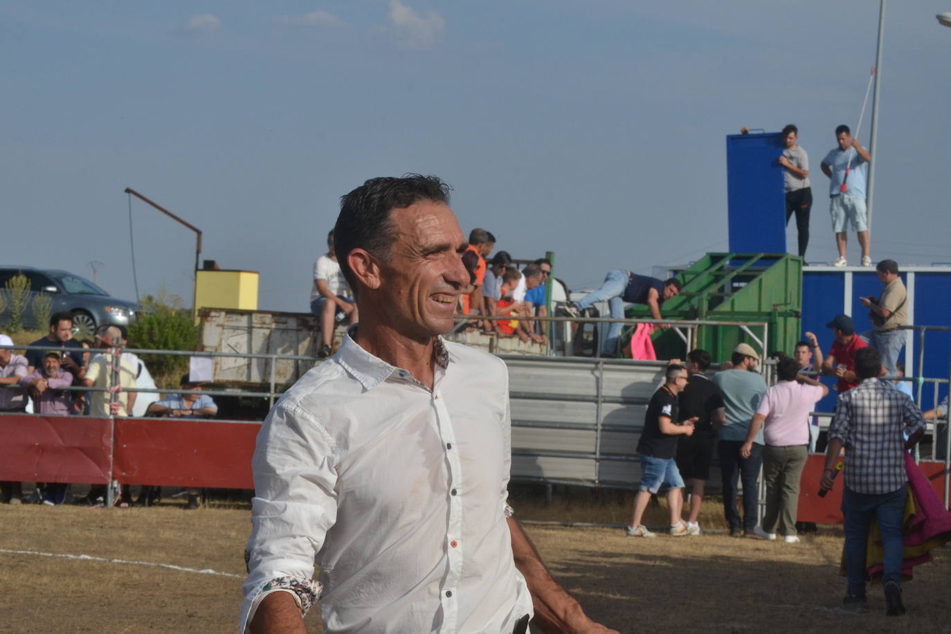 La tauromaquia se rinde a San Pedro en Villar de Peralonso