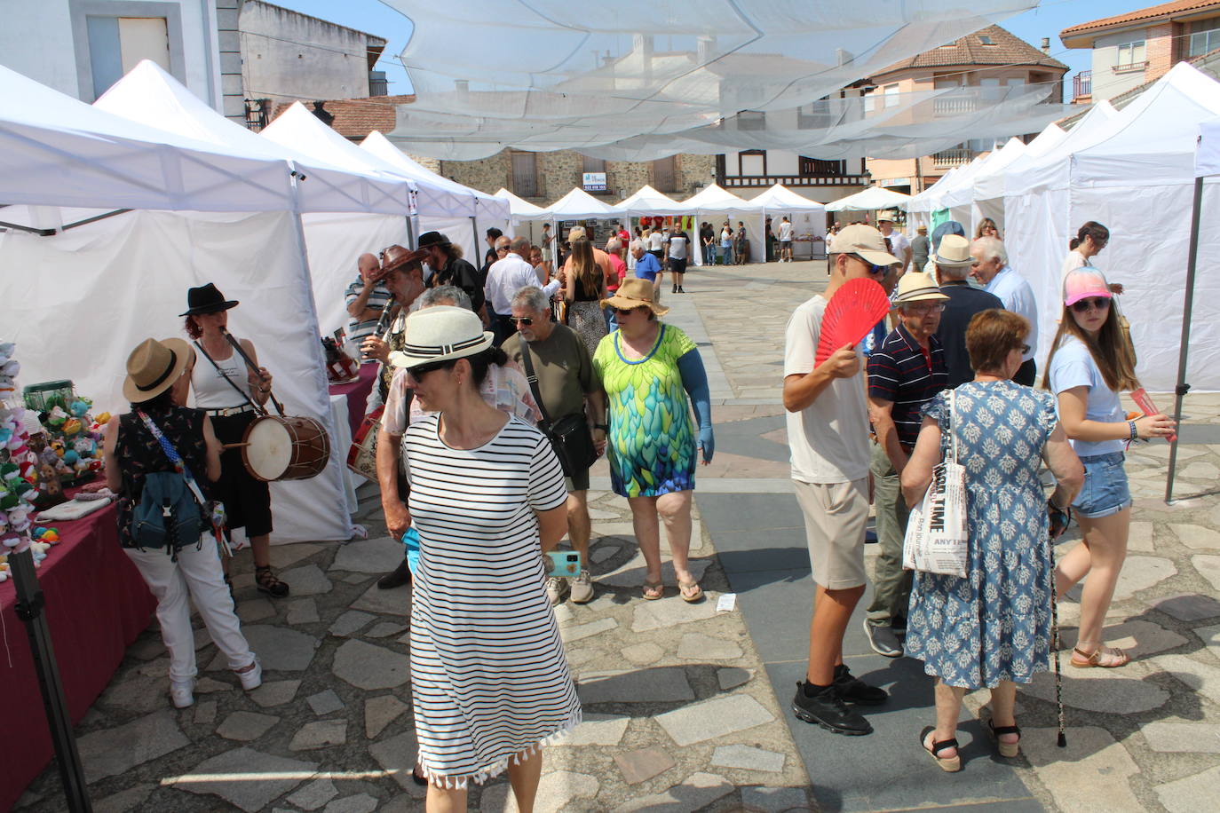 Festival de sabores en una animada feria en Linares de Riofrío