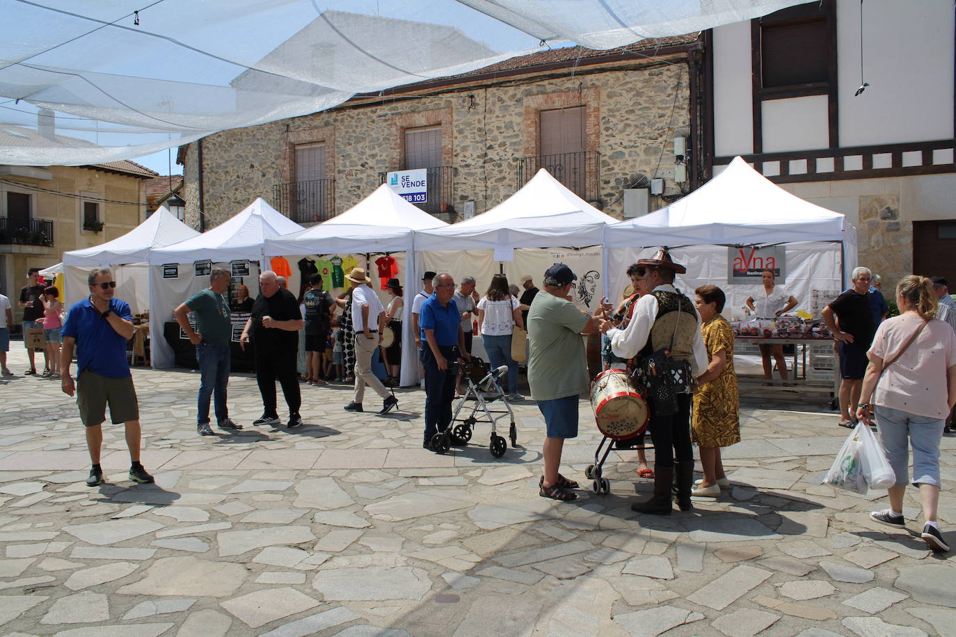 Festival de sabores en una animada feria en Linares de Riofrío