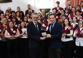 Medalla de la Universidad a las voces que «suenan» en el Estudio