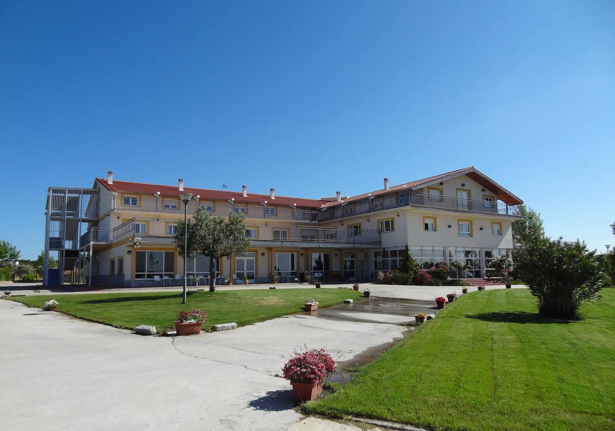 Las instalaciones de Residencial Beleña cuenta con amplios jardines privados.