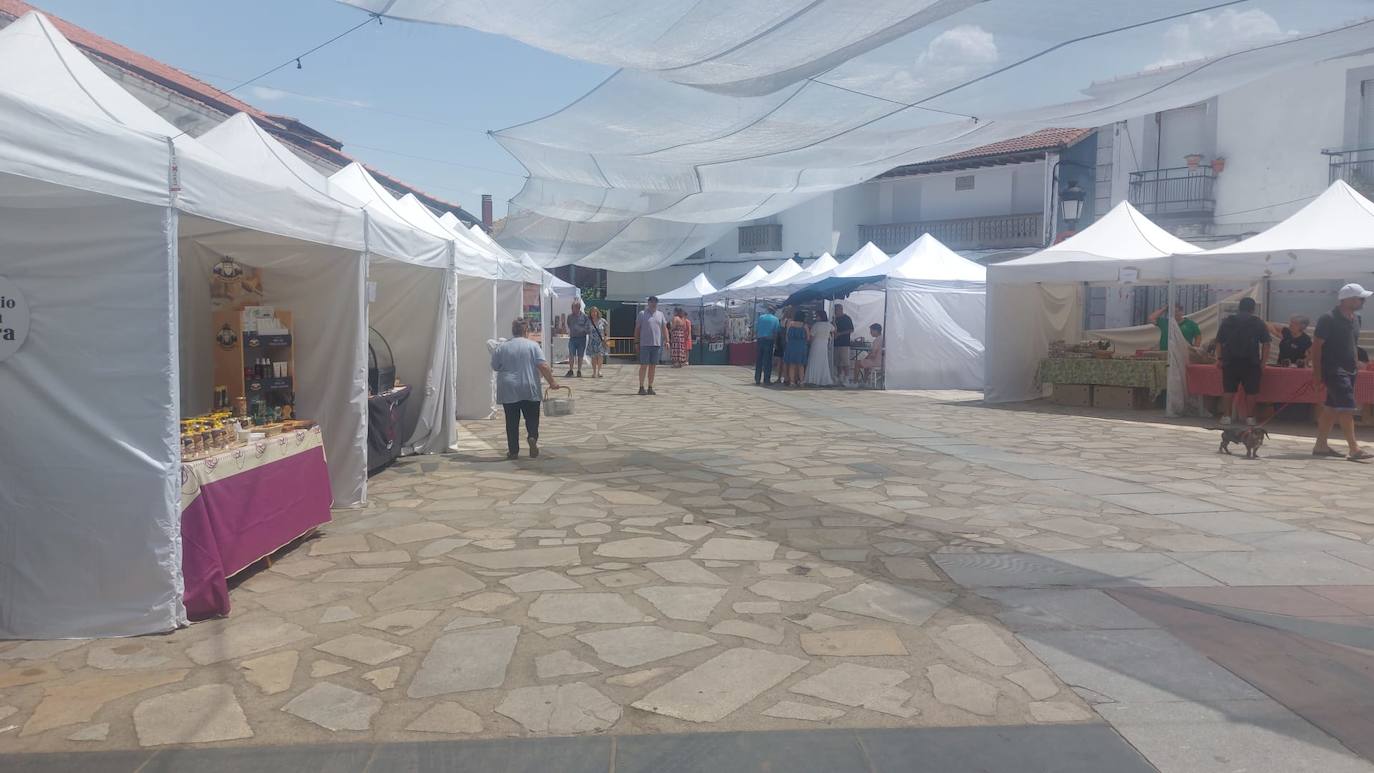 Calor y sabor para despedir la feria agroalimentaria de Linares de Riofrío