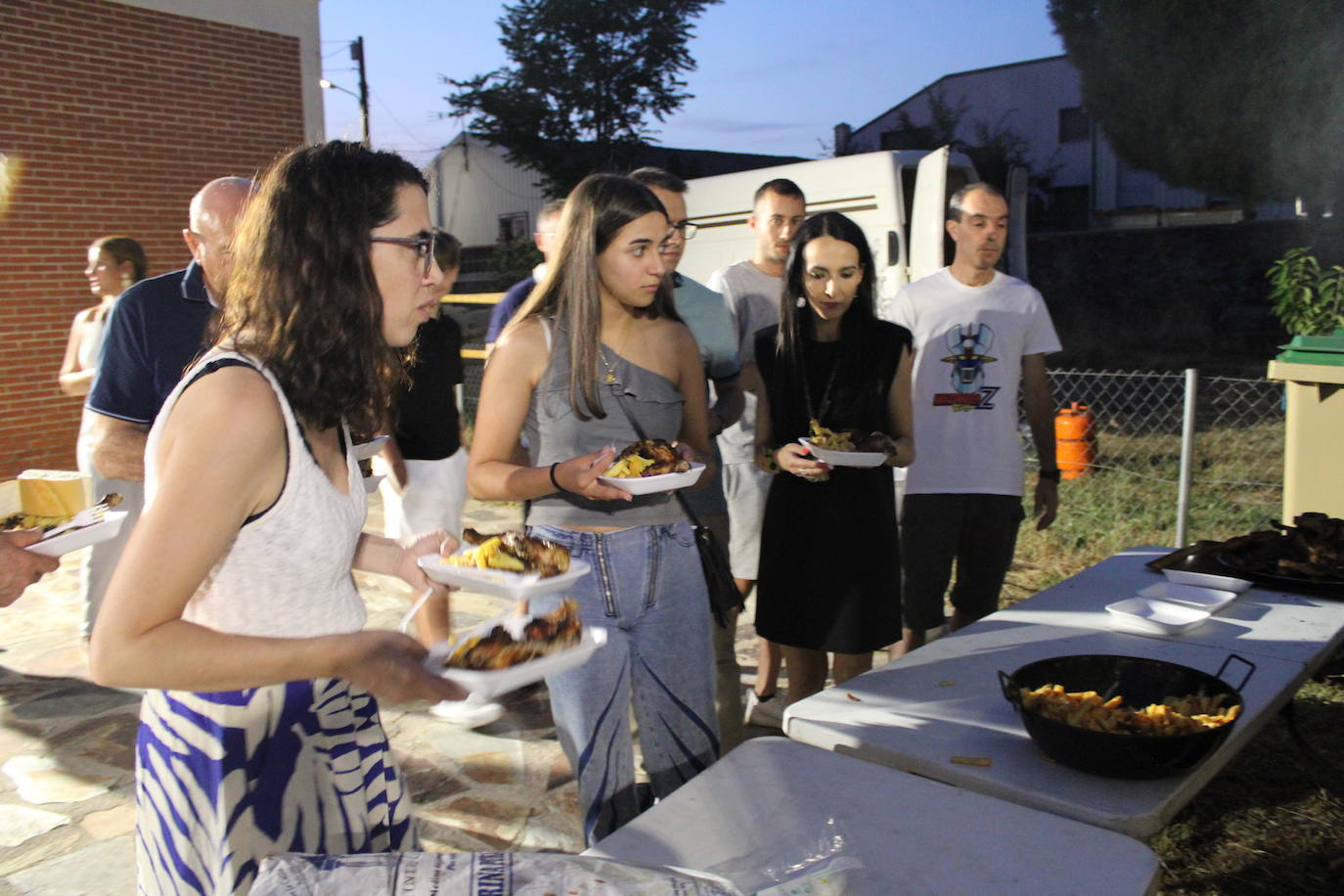 Pizarral disfruta a lo grande de su fiesta de verano