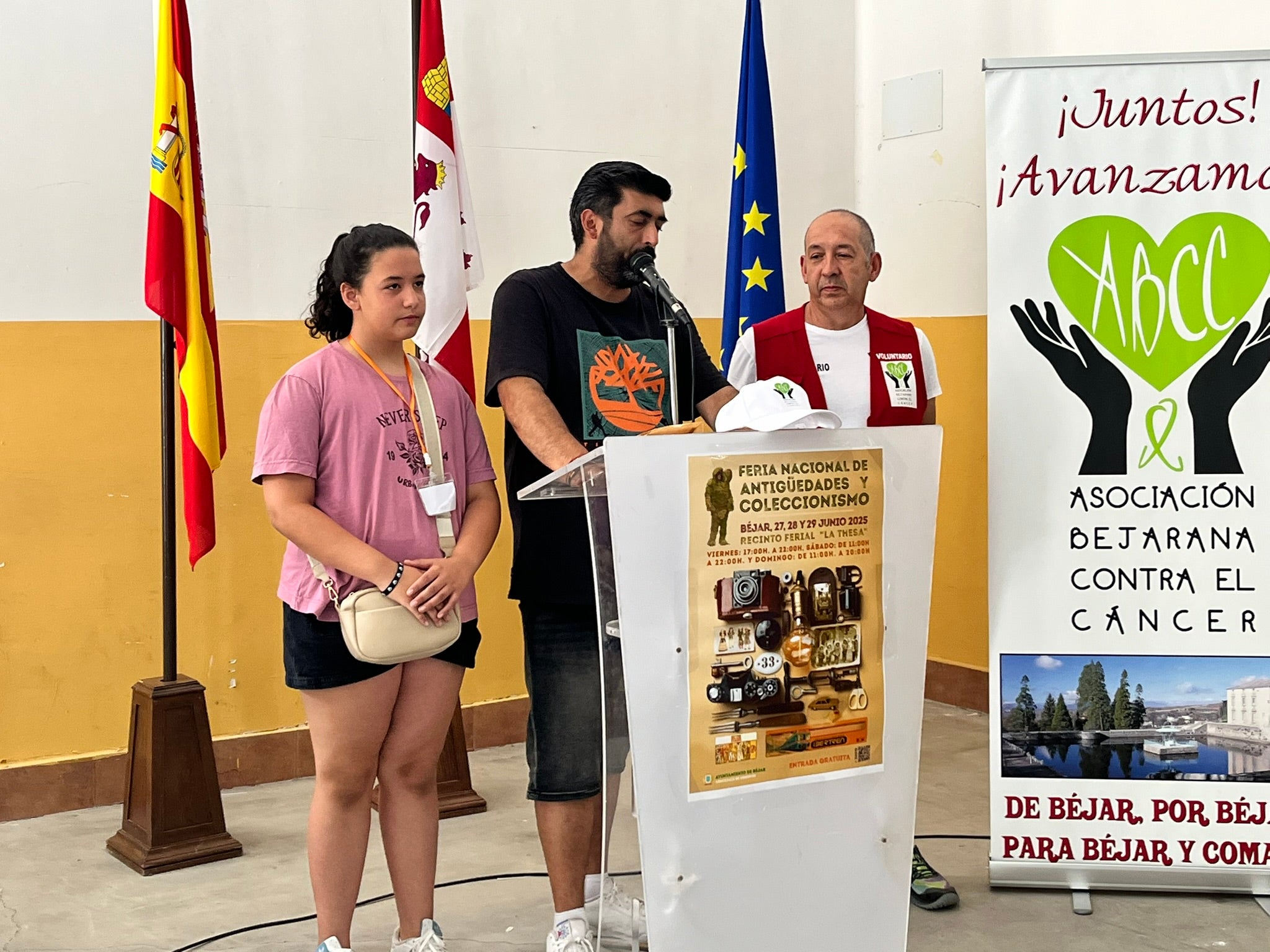 Béjar despide su primera feria de antigüedades con la idea de regresar en 2026