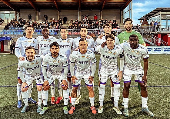 Once del Salamanca UDS en la última visita al Bergantiños.