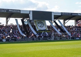 Tifo del Reina Sofía, en la última jornada de Liga del curso pasado.
