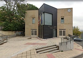 Fachada del Ayuntamiento de Cabrerizos.