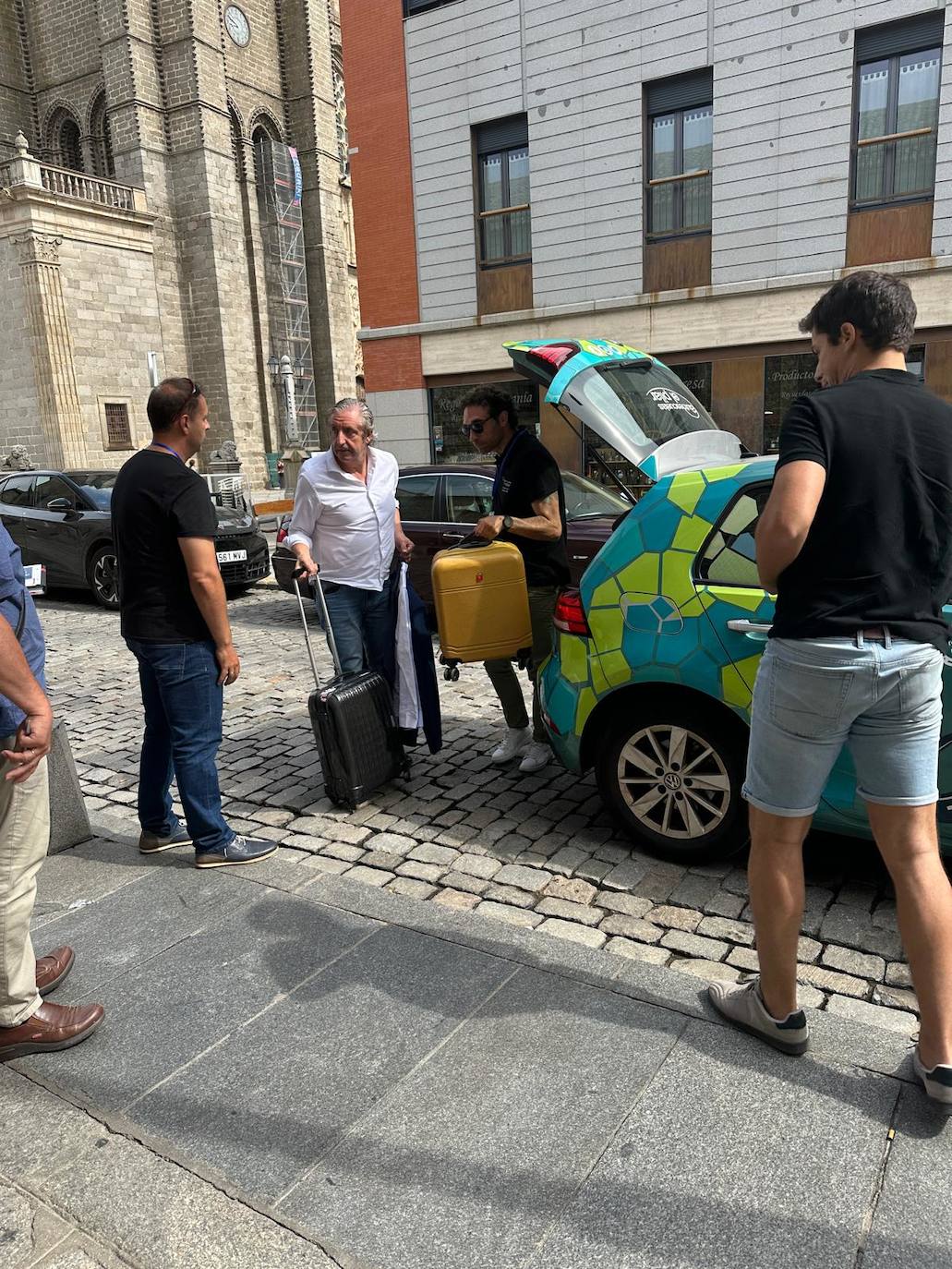 Autoescuelas El Pilar renueva su compromiso con la cultura en los galardones La Alcazaba 2025
