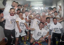 Celebración del ascenso a División de Honor de los juveniles de Unionistas en Zamora.