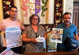 Miguel Rodero, Elvira Fernández y Pedro López, esta mañana en Candelario.