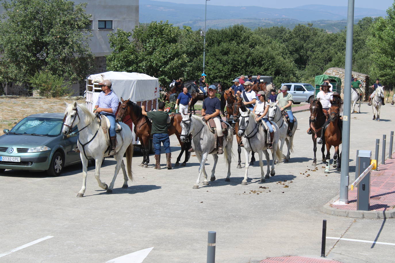 Cantagallo congrega a los amantes de los caballos en su primera ruta ecuestre