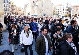 Socios de Unionistas durante el desplazamiento más numeroso de la pasada temporada, en Zamora.
