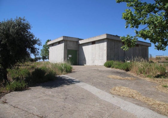 El depósito de Los Cascajales, en el polígono de Villares, se enlazará con el de Las Cabezas.