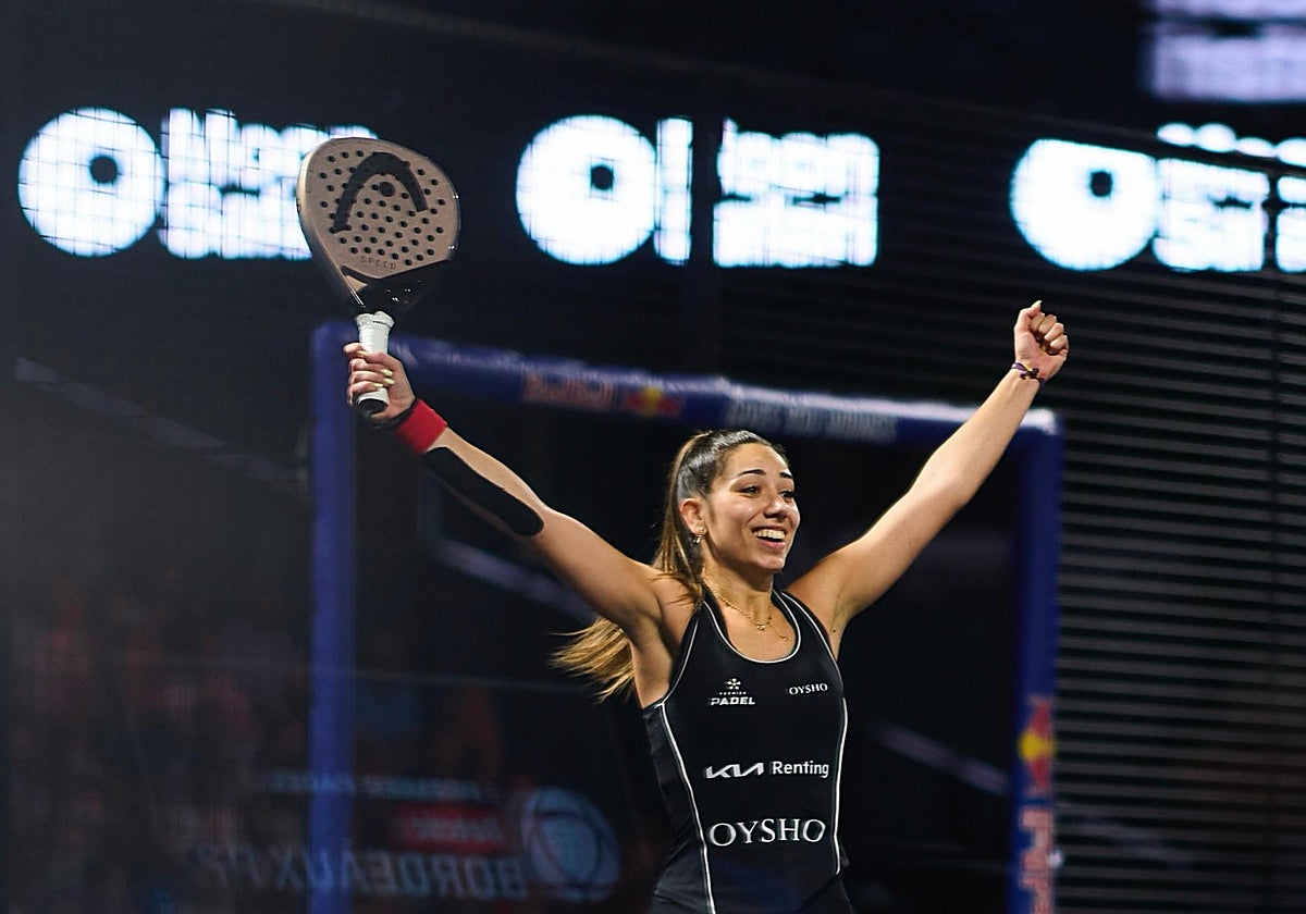 Carmen Goenaga celebra el pase a la final del P2 de Burdeos.