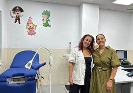 La concejala de Acción Social, Marisol García, ha dado la bienvenida a la matrona, Sara Caamaño.