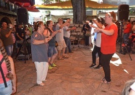 Bailes y espectáculos, en el marco de la feria.