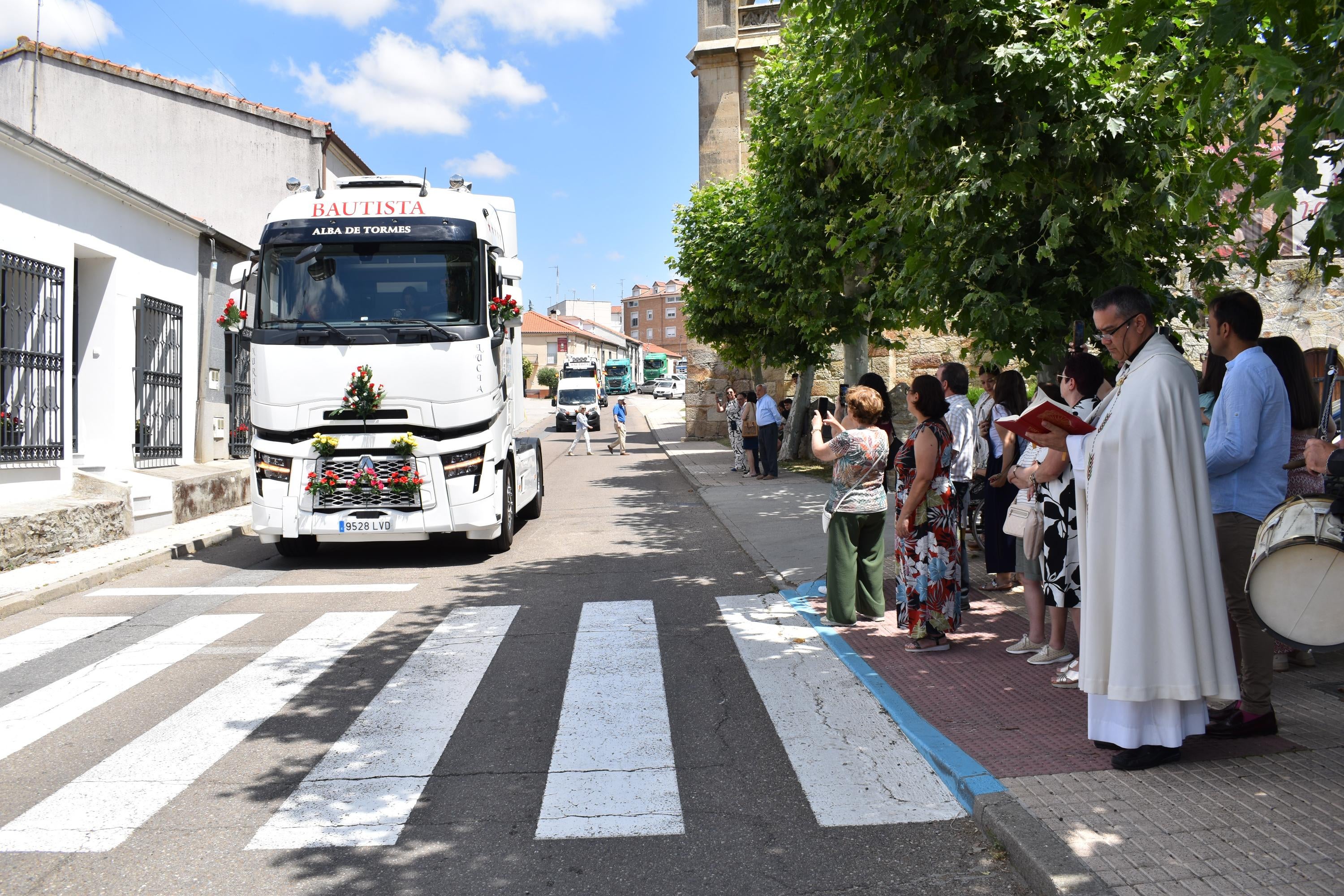 Devoción sobre ruedas en Alba de Tormes por San Cristóbal