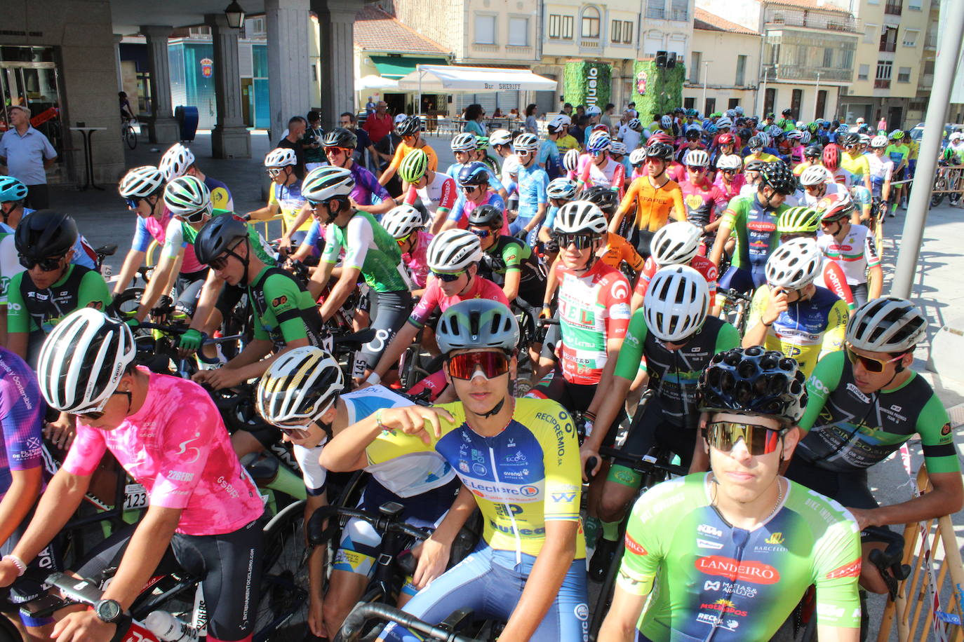 Guijuelo disfruta de la segunda etapa de su vuelta ciclista