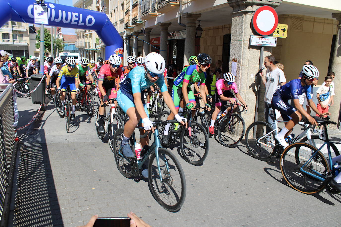 Guijuelo disfruta de la segunda etapa de su vuelta ciclista
