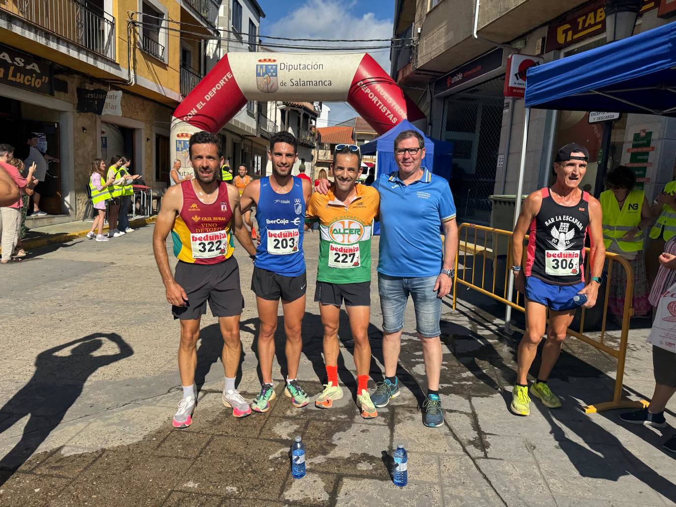Daniel Ayuso y Verónica Rodríguez se llevan el cross de La Honfría de Linares