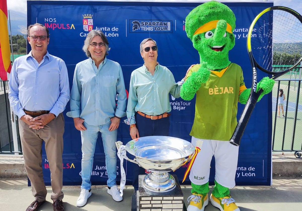 Jaime Fraile, Luis Francisco Martín, Enrique Sánchez-Guijo y 'Musgui', en la presentación del Open.