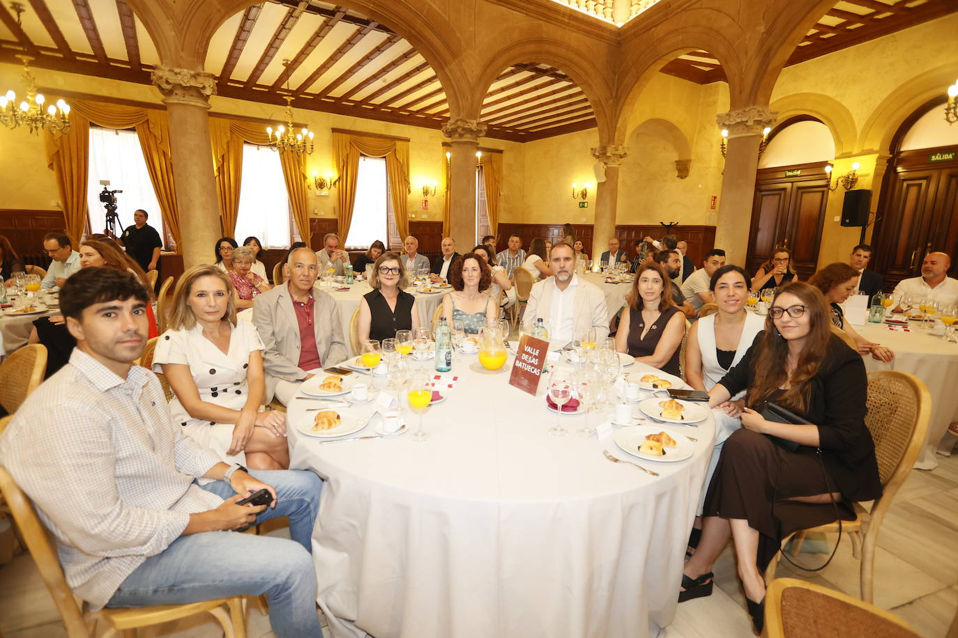 Jorge Sánchez (JCYL), Cristina Ruiz (Asociación de Hostelería), Carmelo Alonso y Teresa Gutiérrez Lázaro (JCYL), Mónica Ponte (LA GACETA), Ignacio Echeguren (Enusa ), Pilar Millán (Etsa), Laura Martín y Paula Fuentes (Meins).