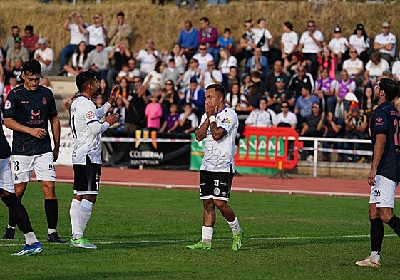 Martín Galván y Juancho, en el último partido en Las Pistas.