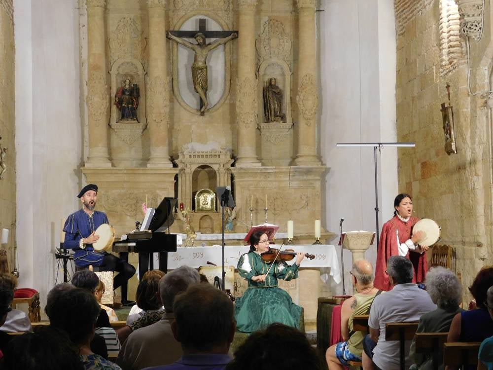 Una velada de altura con &#039;Arcos y Ecos&#039; en la iglesia de Villoria