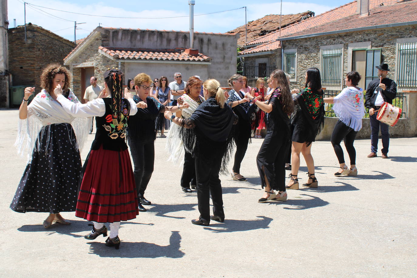 Palacios de Salvatierra honra a Santa María Magdalena