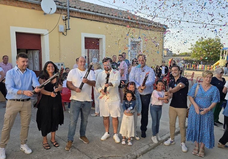 Momento de la inauguración de las fiestas de Palacios