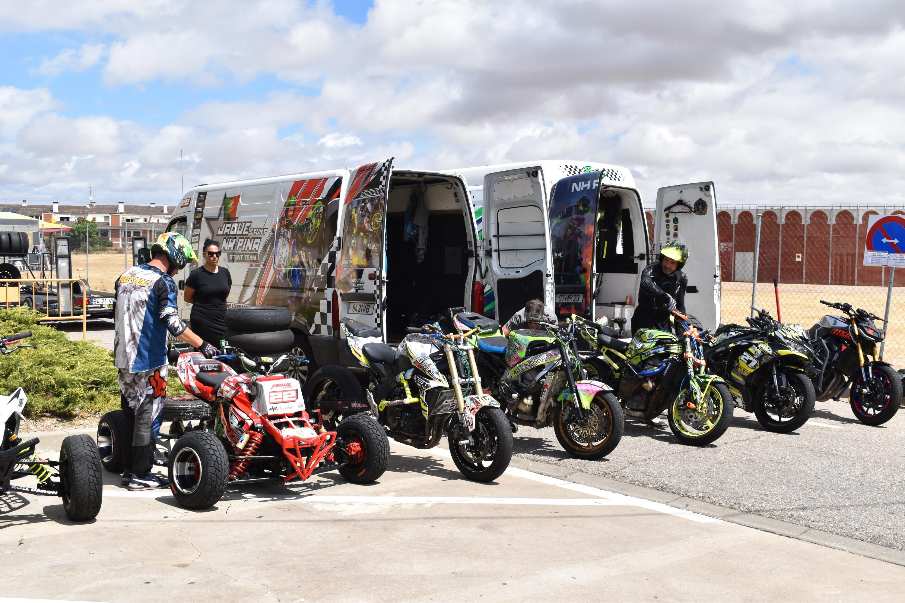 La pasión por las motos toma las calles de Santa Marta de Tormes