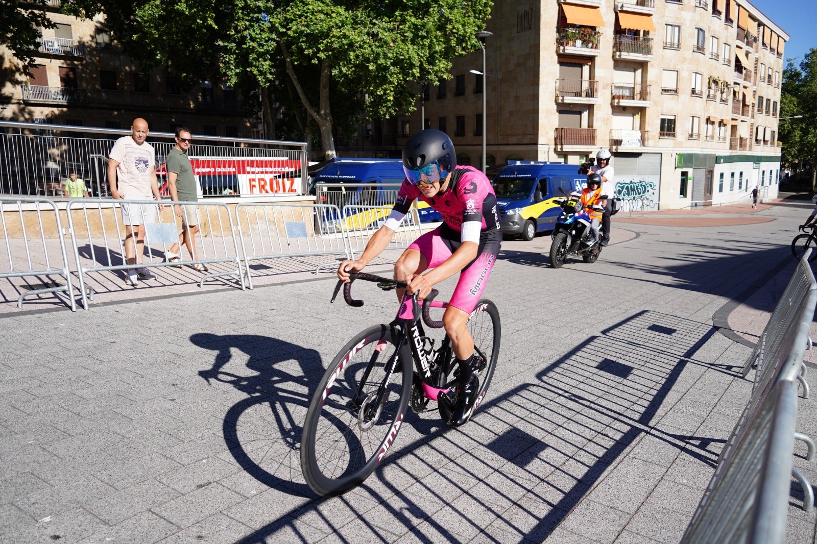 José María Martín (Extremadura-Pebetero) gana la contrarreloj de Salamanca