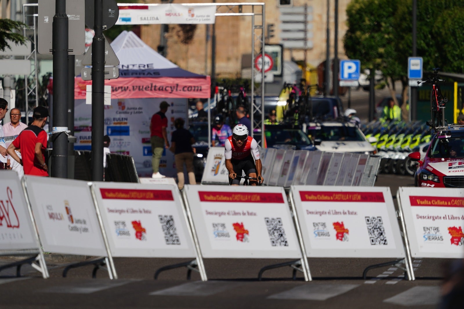 José María Martín (Extremadura-Pebetero) gana la contrarreloj de Salamanca