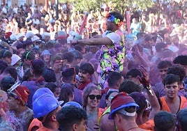 Chupinazo celebrado en la Plaza España en la pasada edición de las fiestas patronales.